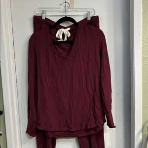 NWOT Soma SUNDAY V- Neck Top and Pants